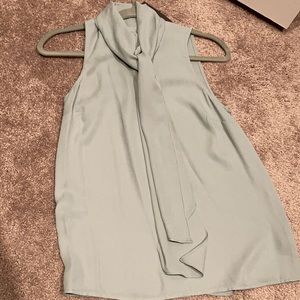 Target who what wear Sleeveless blouse